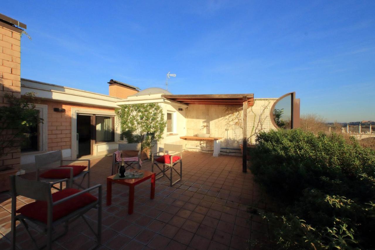 Beautiful Loft In Ponte Milvio With Terrace Roma Exterior foto