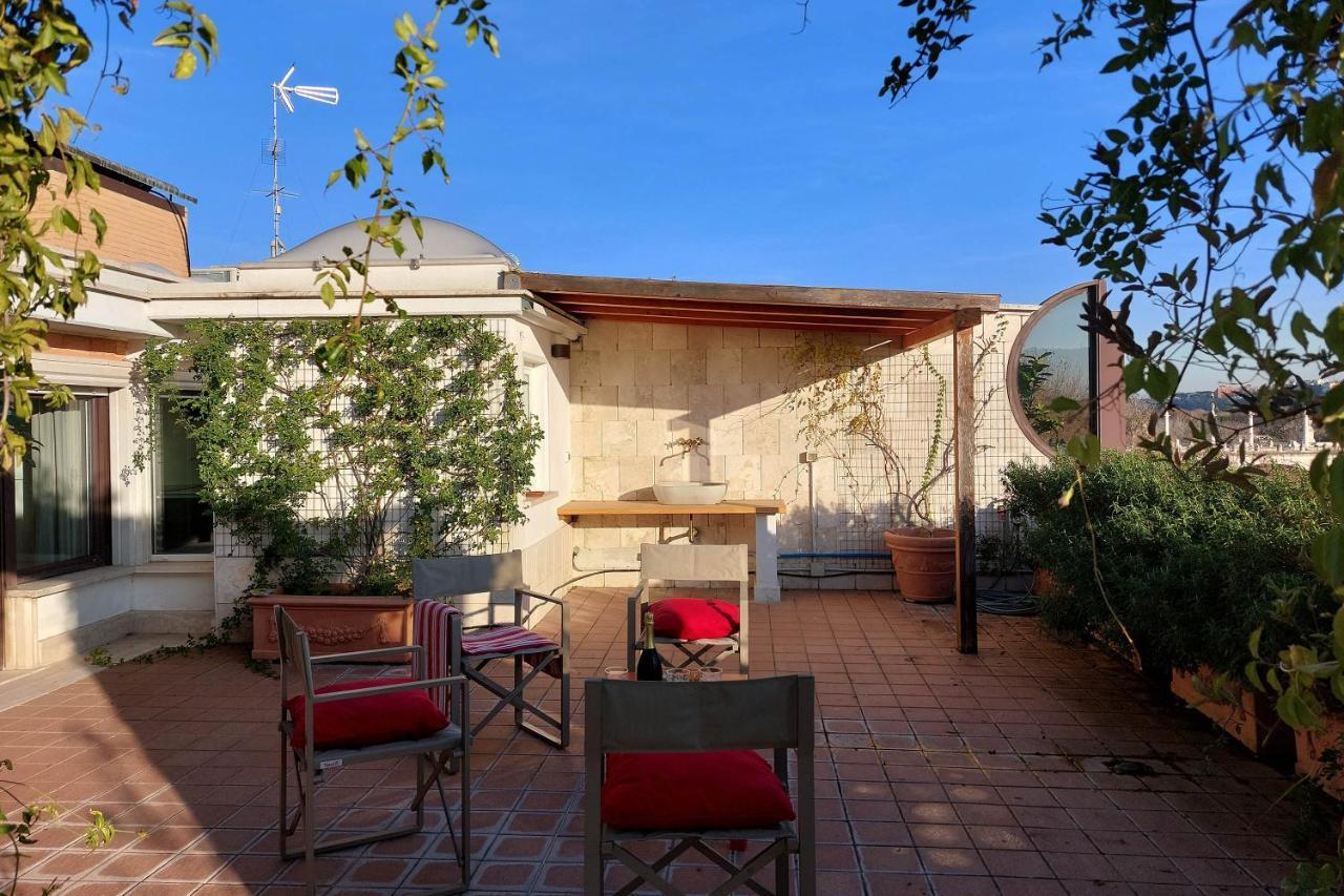 Beautiful Loft In Ponte Milvio With Terrace Roma Exterior foto