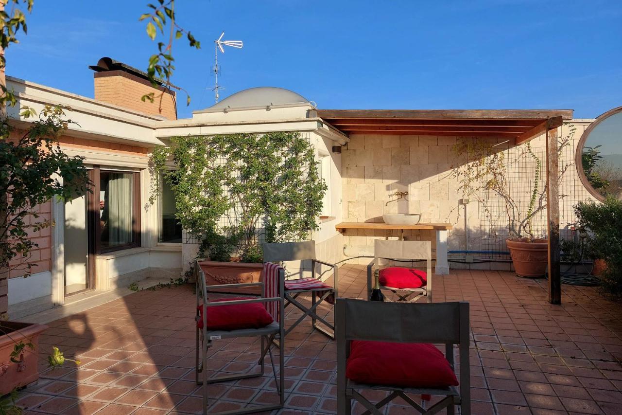 Beautiful Loft In Ponte Milvio With Terrace Roma Exterior foto