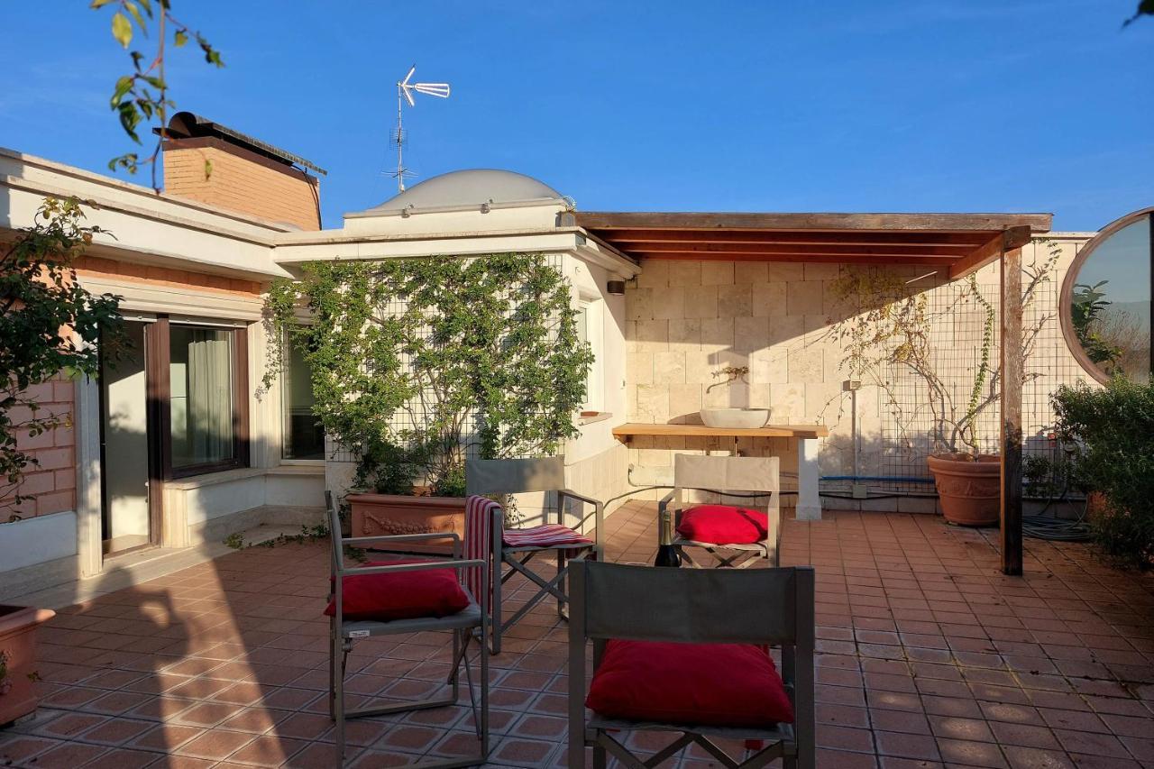 Beautiful Loft In Ponte Milvio With Terrace Roma Exterior foto