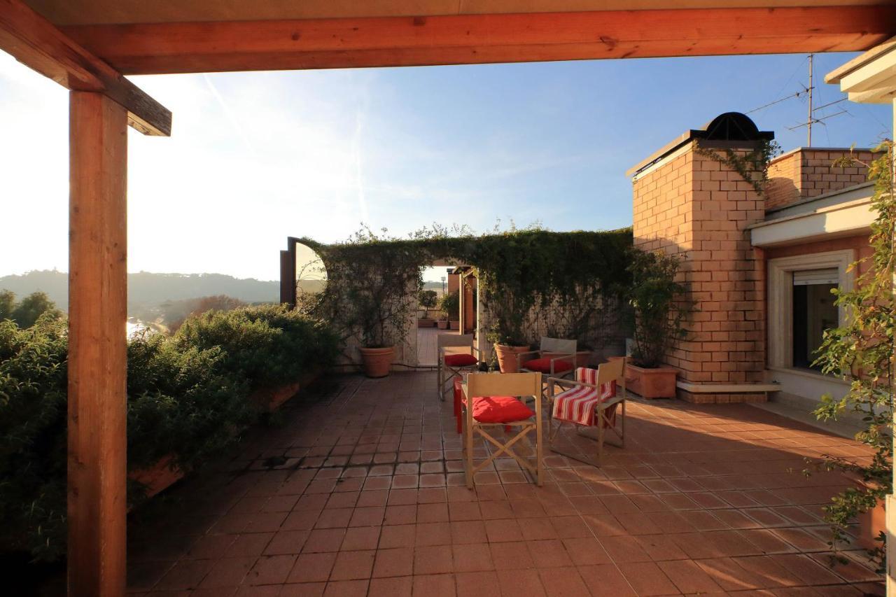 Beautiful Loft In Ponte Milvio With Terrace Roma Exterior foto