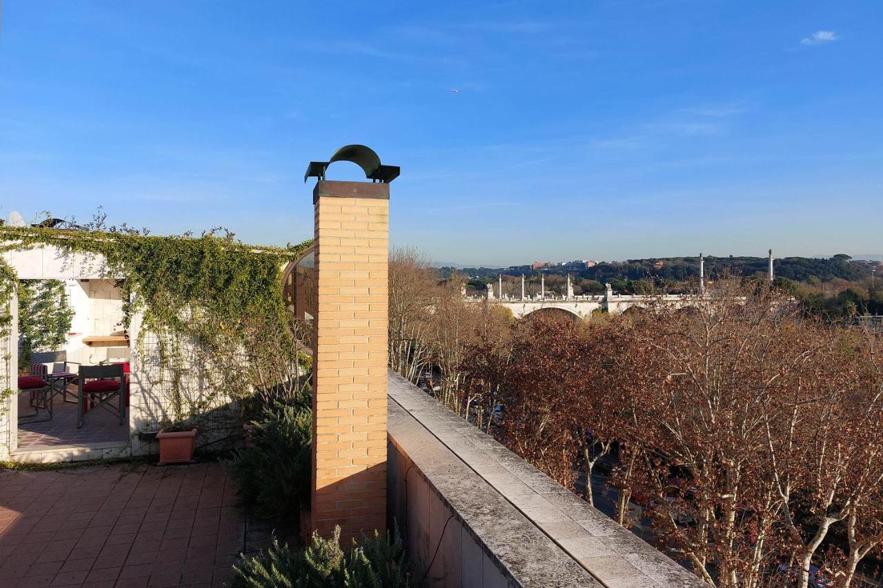 Beautiful Loft In Ponte Milvio With Terrace Roma Exterior foto